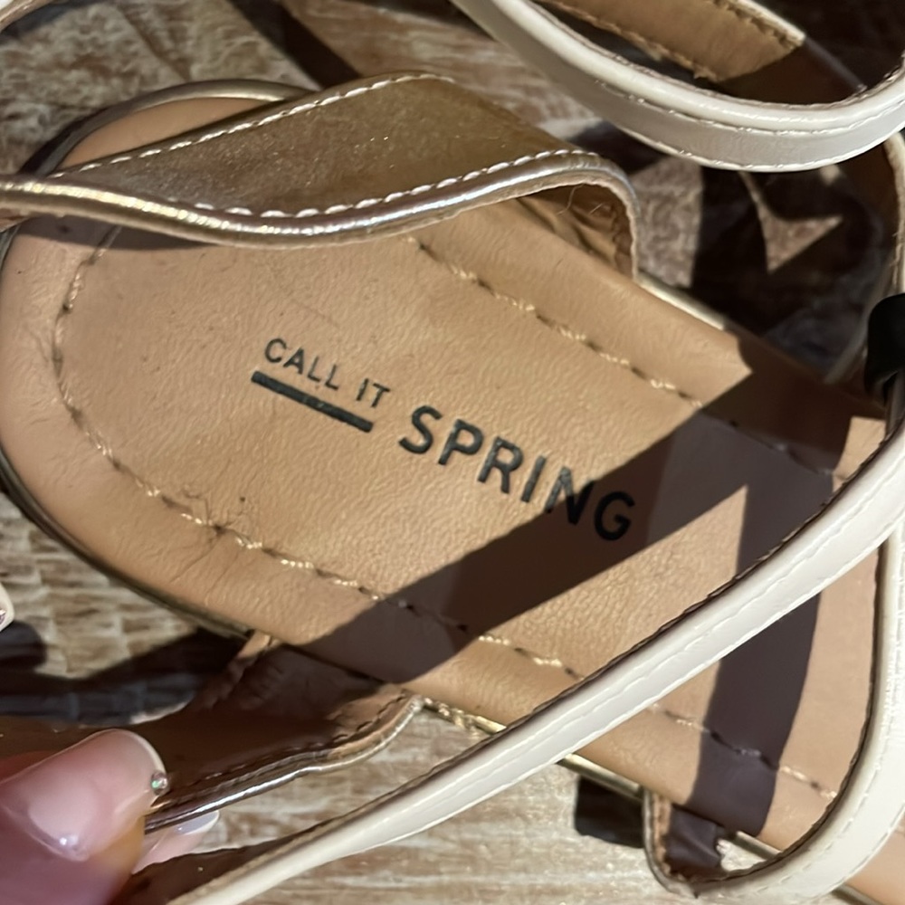 Call it spring sandals - Picture 2 of 3